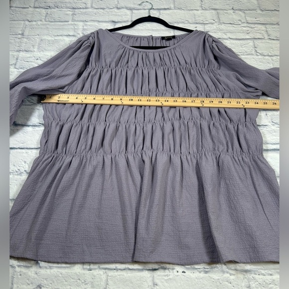 ODDY Lavender Smocked Blouse with Relaxed Fit and 3/4 Length Sleeves. Size 2X - Picture 5 of 8
